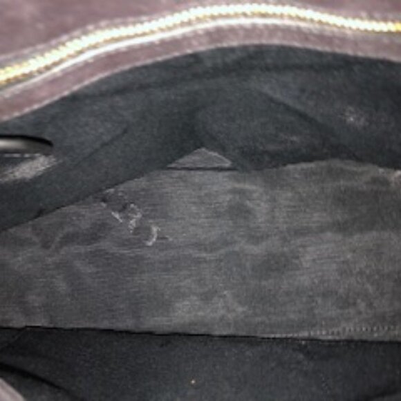 Burberry Authentic Luxury Leather Shoulder Bag Black w Gold Metal Hardware Sz OS - Picture 6 of 16